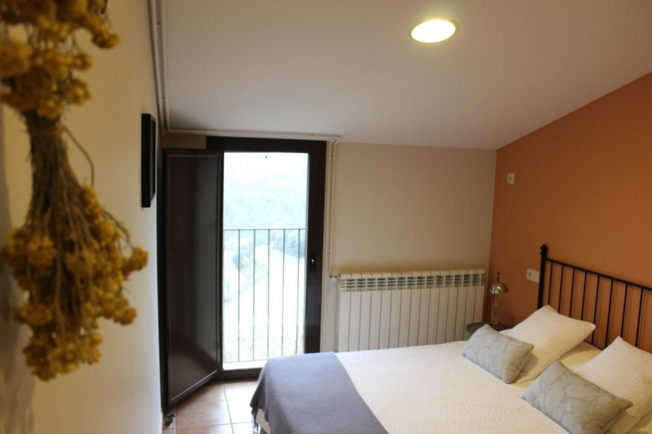 Castell De Ceuro. Hotel Rural Ogern エクステリア 写真